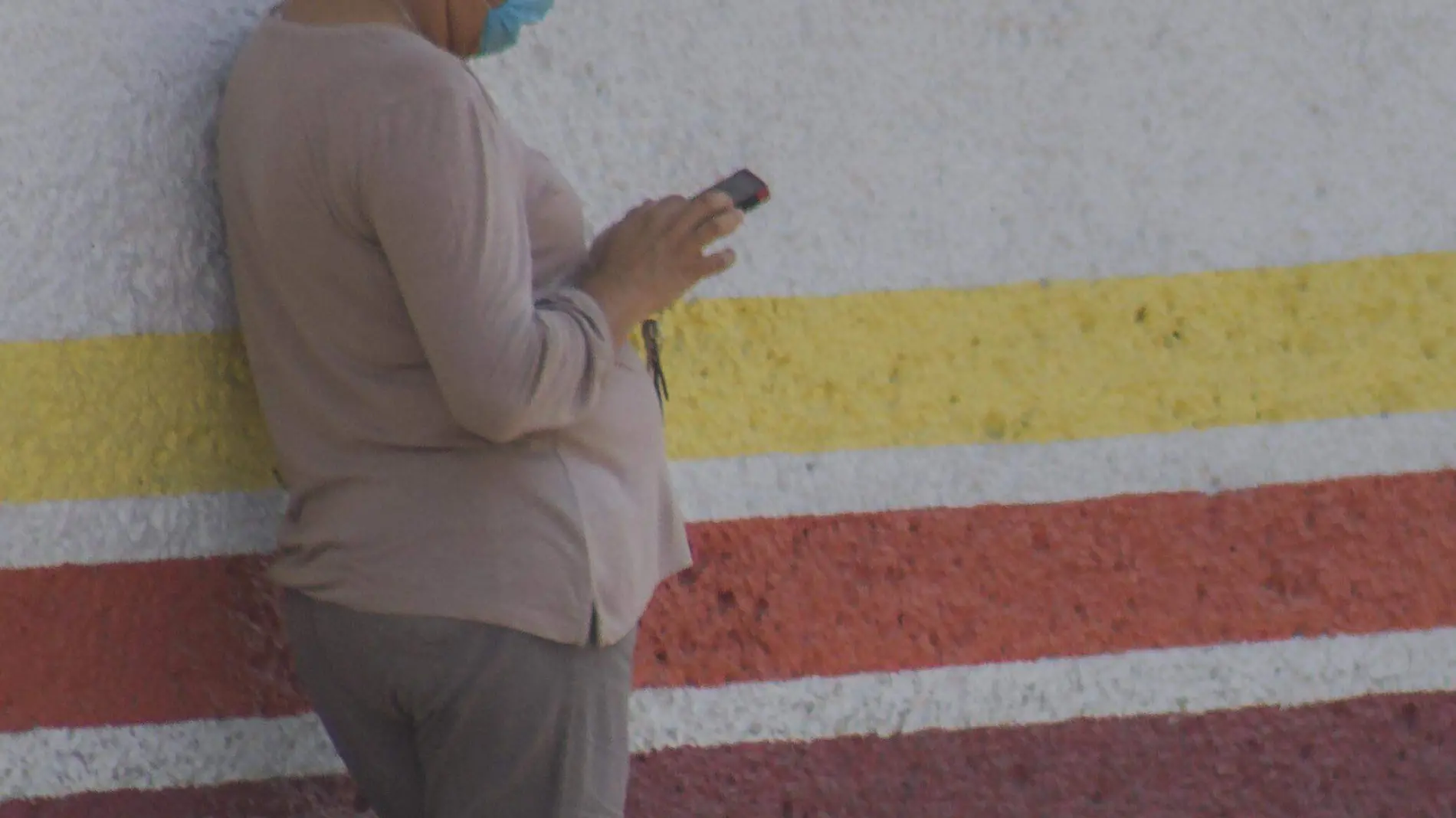 Acuerdan puntos para las entregas, en donde tratan de cumplir con las medidas para prevenir el Covid-19.César Ortiz.El Sol de San Juan del Río.